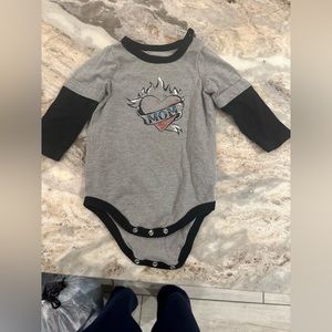 Curco mom onesie